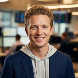 Ryan Brooks, analyste principal en trading chez Noble Rendérie, photo de profil
